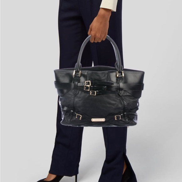 Authentic Burberry Belted Bridle Tote in Black with Gold Hardware - Picture 4 of 4